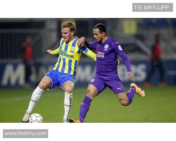 波尔图与瓦尔津的精彩对决揭示足球战术与团队合作的魅力 波尔图与瓦尔津的精彩对决揭示足球战术与团队合作的魅力