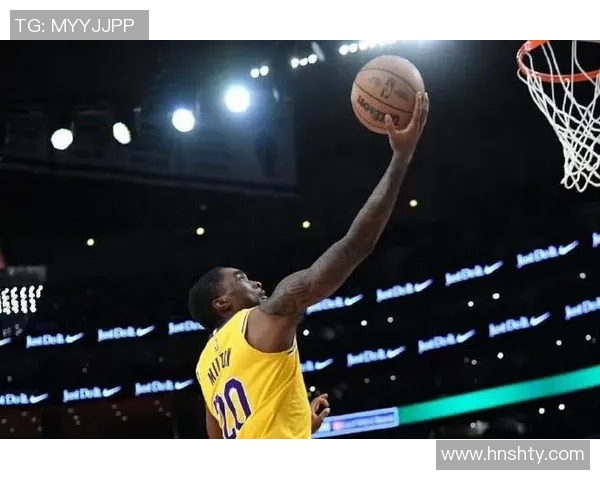 湖人热火对决再升级球场内外的冲突引发热议与关注