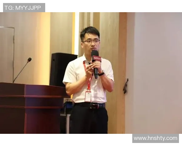 韩硕：从职场新秀到行业领军人物的成长之路与成功秘诀解析