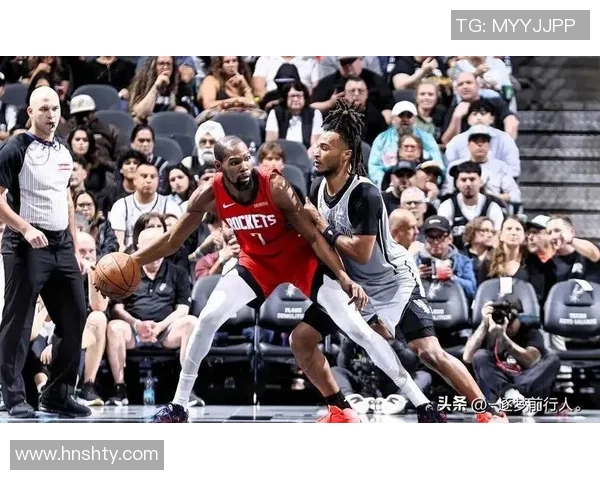 马刺与火箭激战G5谁能在季后赛中笑到最后争夺胜利荣耀