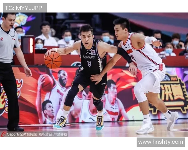 福伦丹与埃青年激战正酣谁能在这场对决中笑到最后